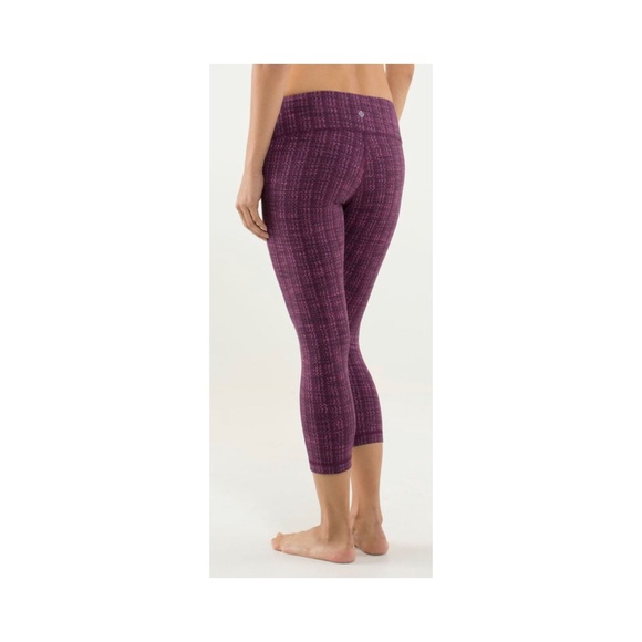 LuluLemon cropped Wunder Under Pants - Picture 2 of 6